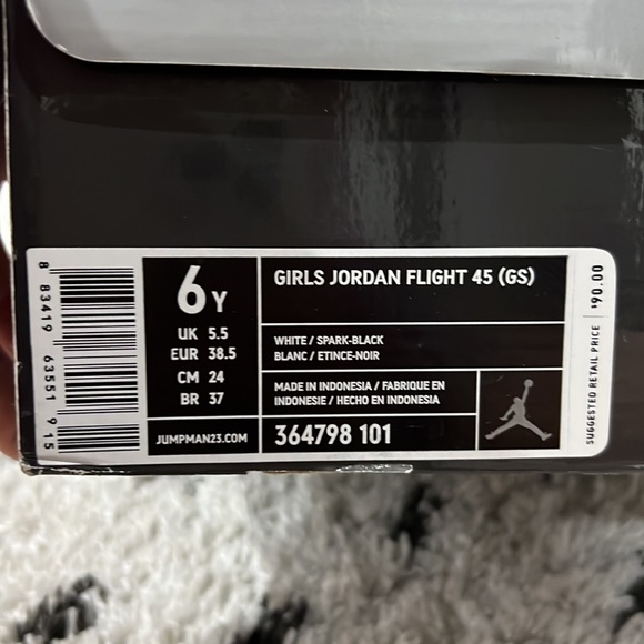 Girls flight 45 Nike valentines collectors 6y - Picture 5 of 5